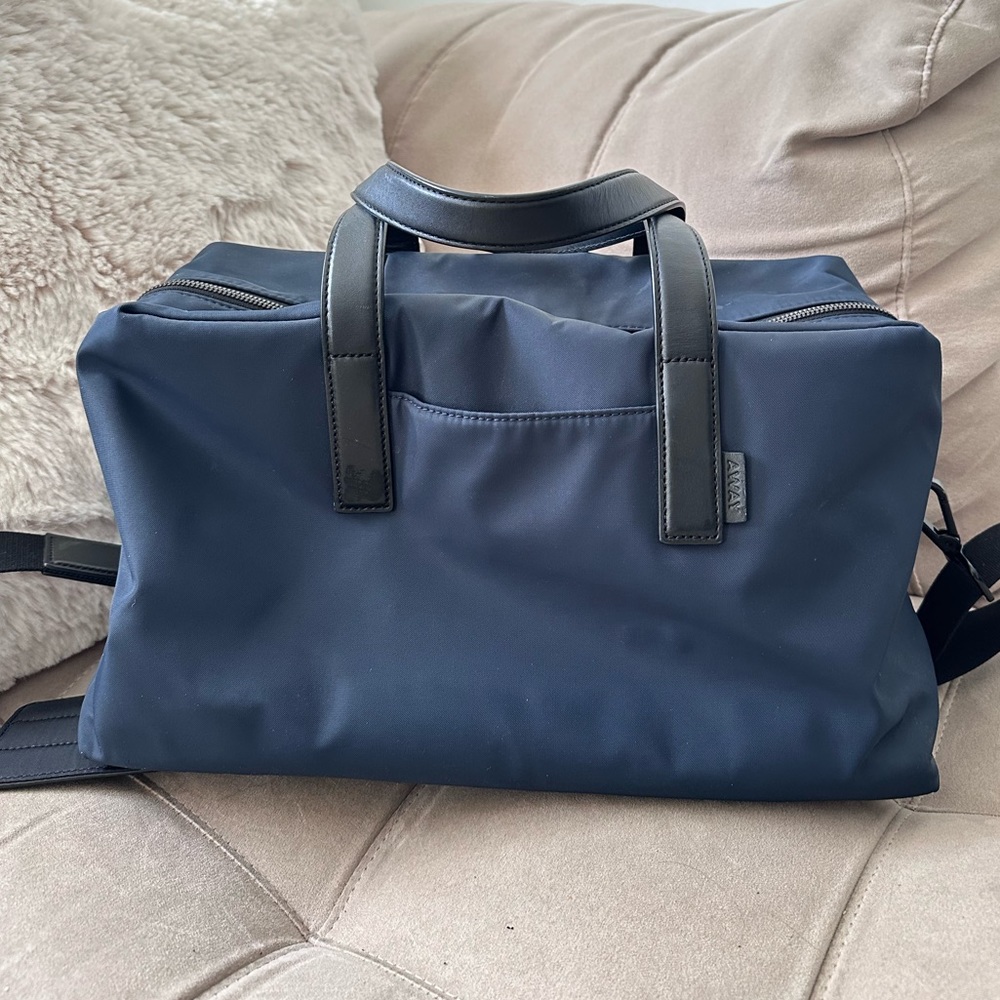AWAY Everywhere Bag in Navy